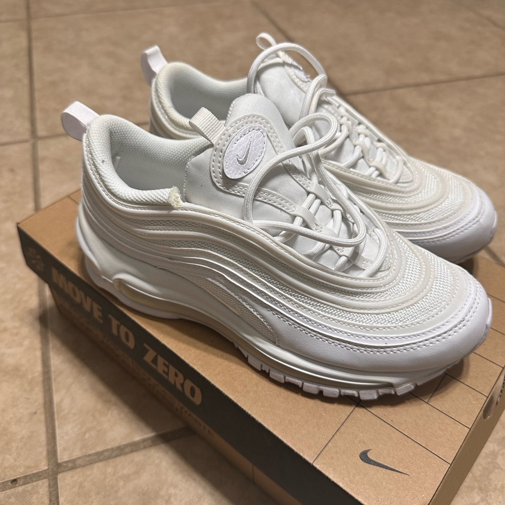 Nike White Air Max